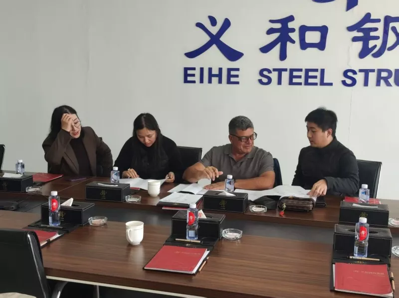 Steel Frame Electronic Manufacturing Factory Construction